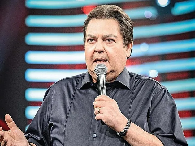  Faustão foi internado às pressas em hospital de SP