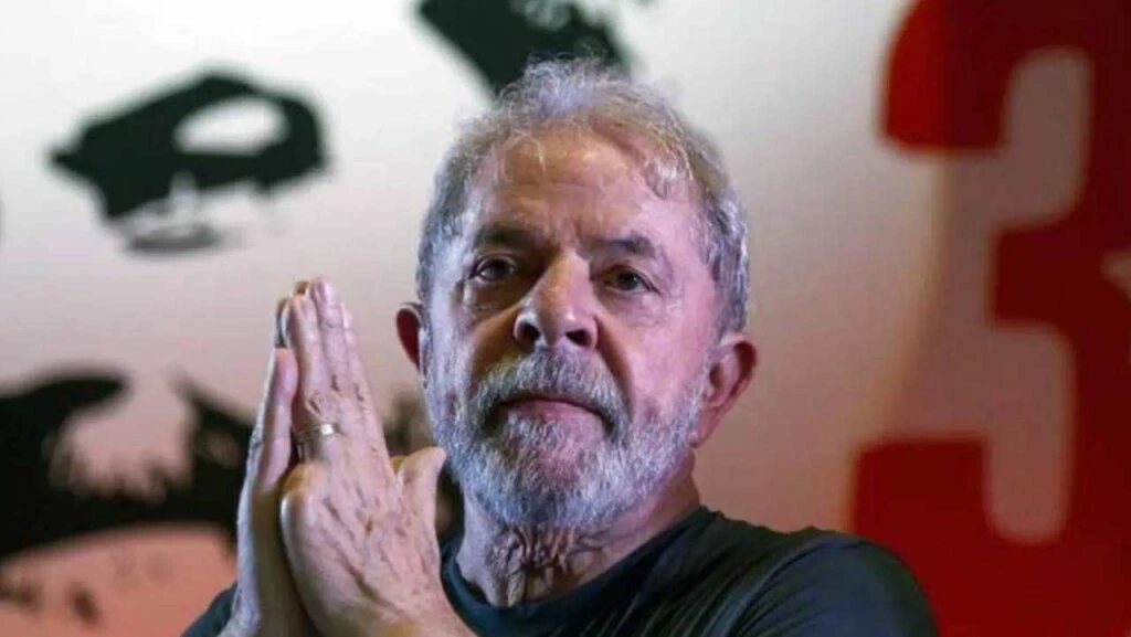 Saiba a verdade sobre Lula fechar igrejas se ganhar as eleições