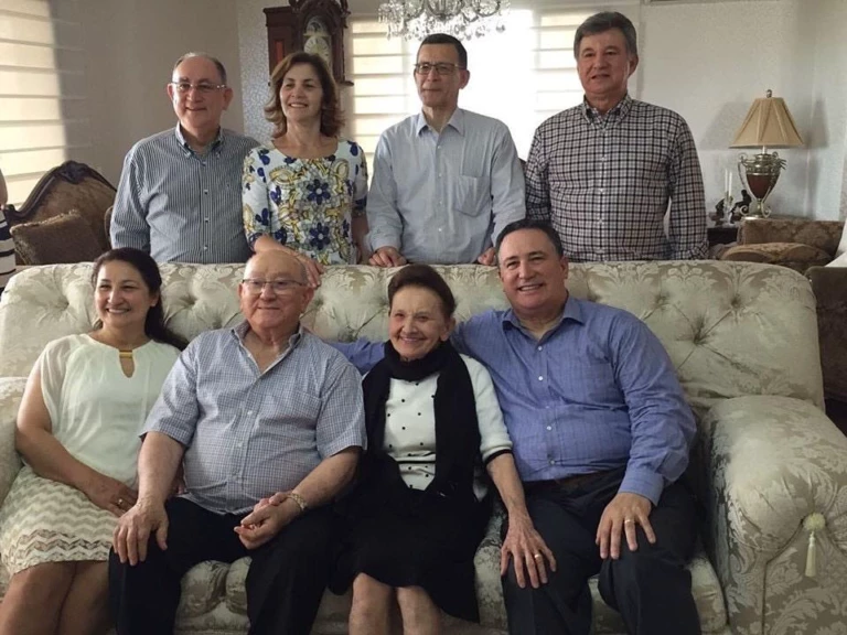 Família Bezerra reunida - Foto/Reprodução